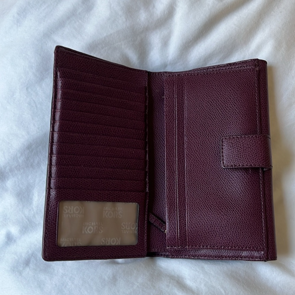 Michael Kors burgundy wallet with gold details. - Picture 3 of 4